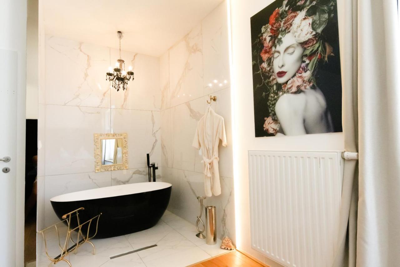 Luxury Master Room Vienna Exterior photo